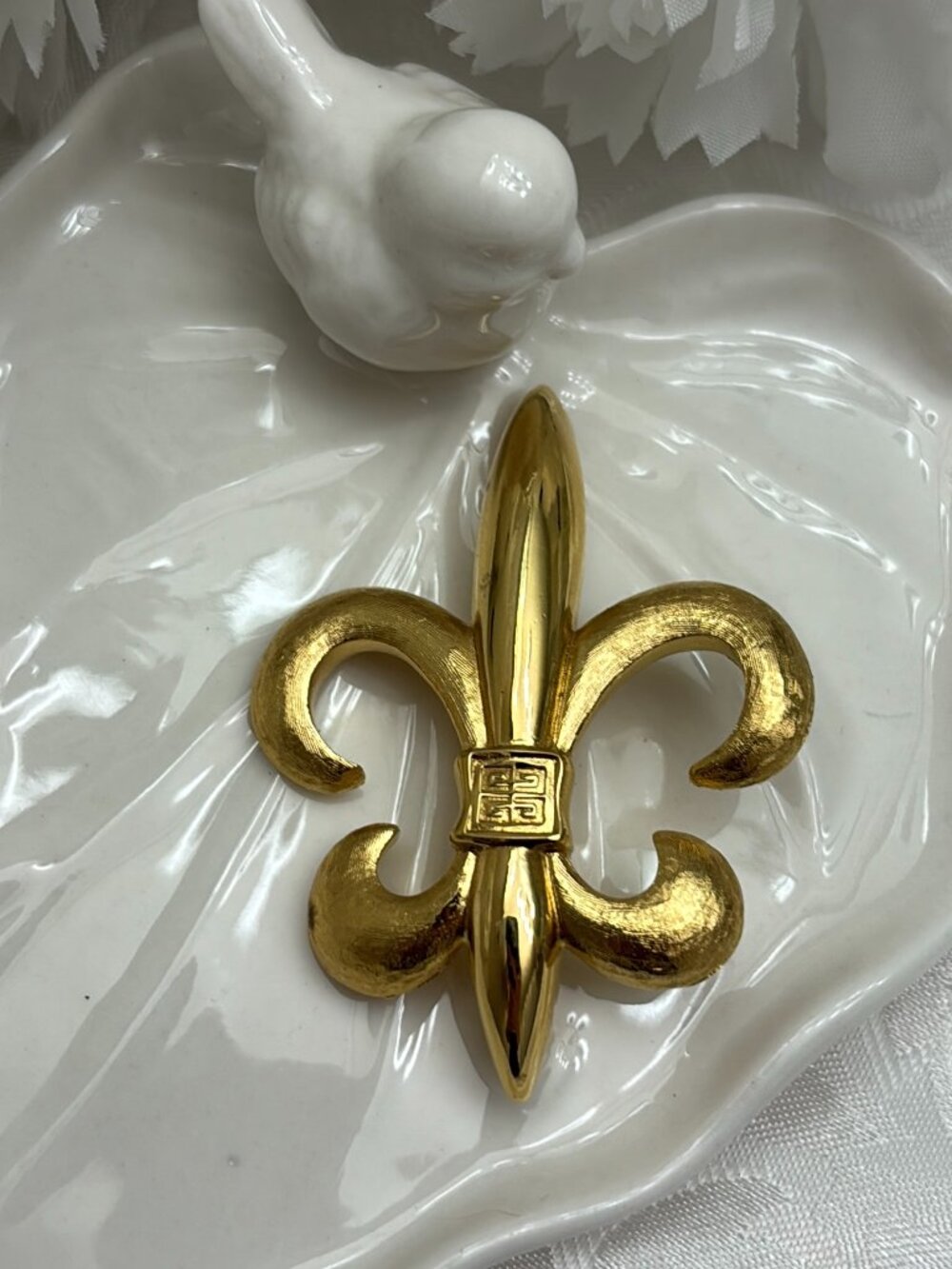 VINTAGE GIVENCHY FLEUR-DE-LIS BROOCH